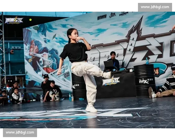 霹雳舞赛场:当街舞碰撞中国功夫,上演热血 “功夫对话”