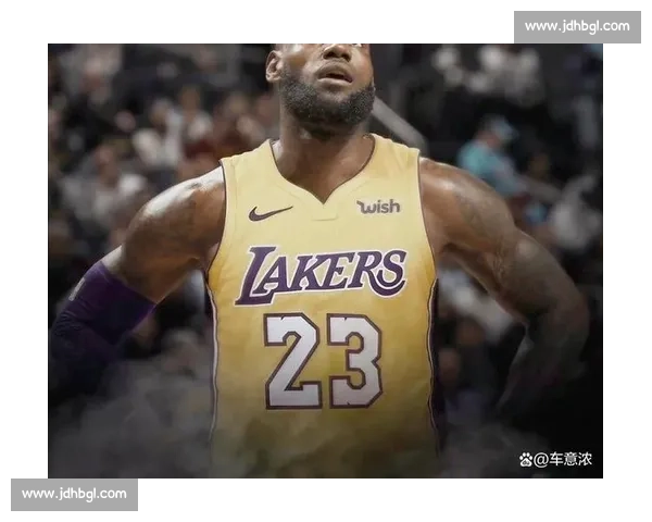 詹姆斯质疑戒指文化遭名嘴炮轰：立场矛盾引争议